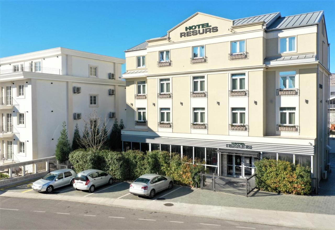 Hotel Resurs Подгориця Екстер'єр фото